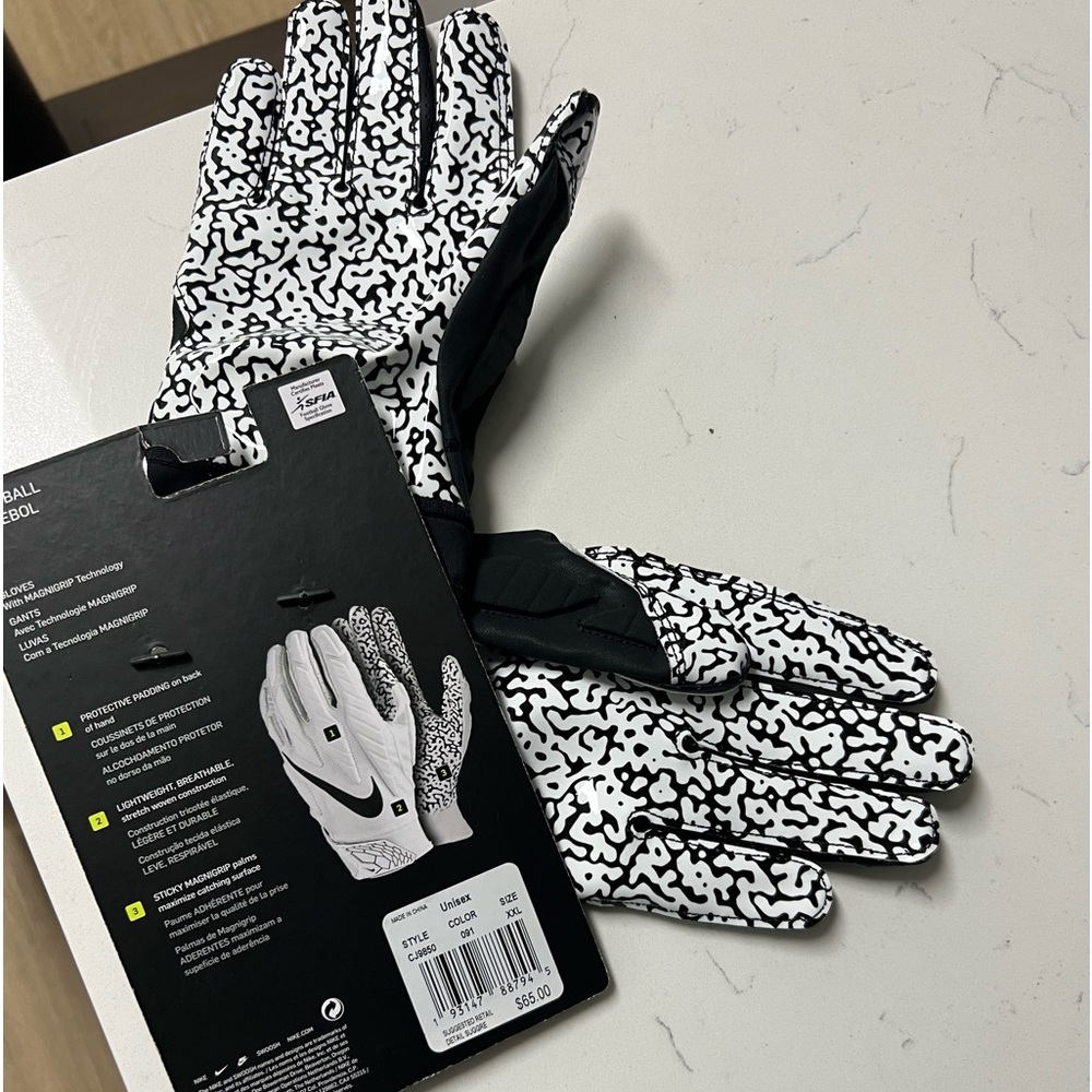 michael jordan football gloves